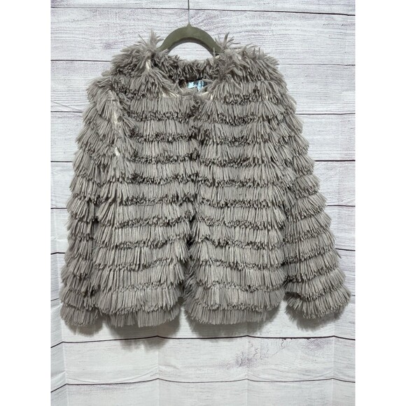 SHE + SKY Faux Fur Shaggy Gray Silver Mob Wife Jacket Size Small - Picture 1 of 7